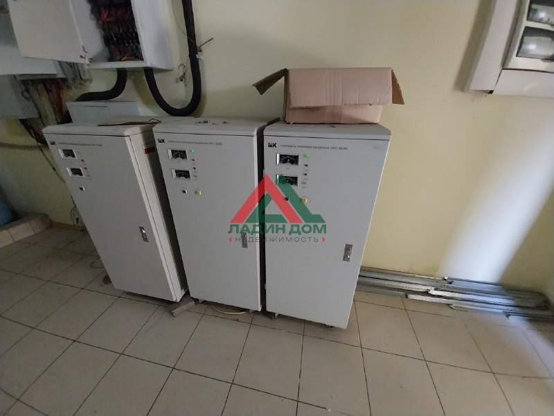 Сдам в аренду магазин 211.5 м.кв.