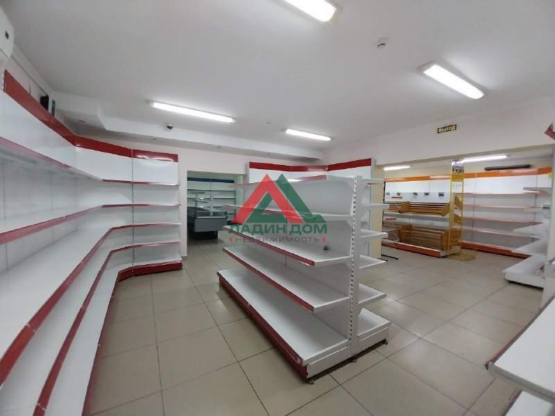 Сдам в аренду магазин 211.5 м.кв.
