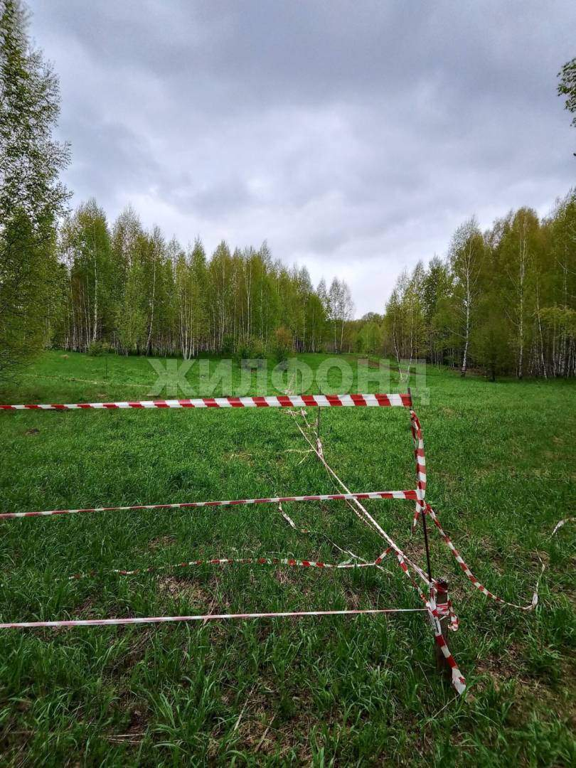 Продам земельный участок 800 м.кв.