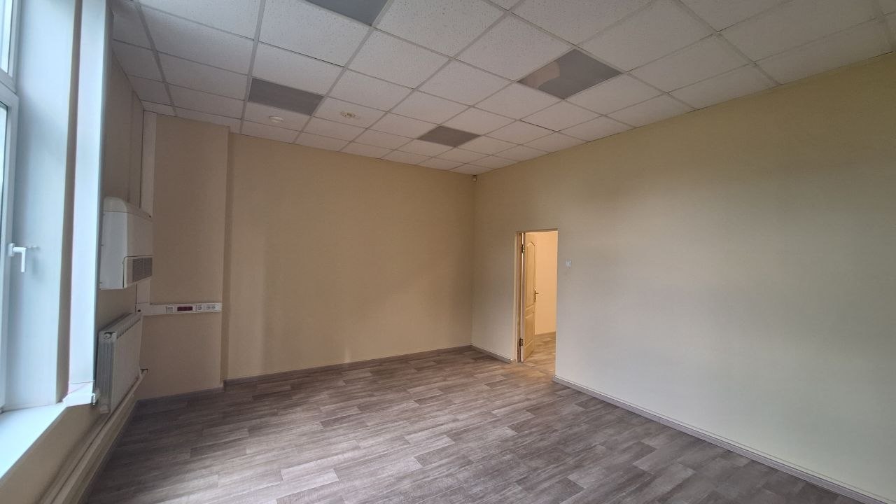 Сдам в аренду офис 61.4 м.кв.