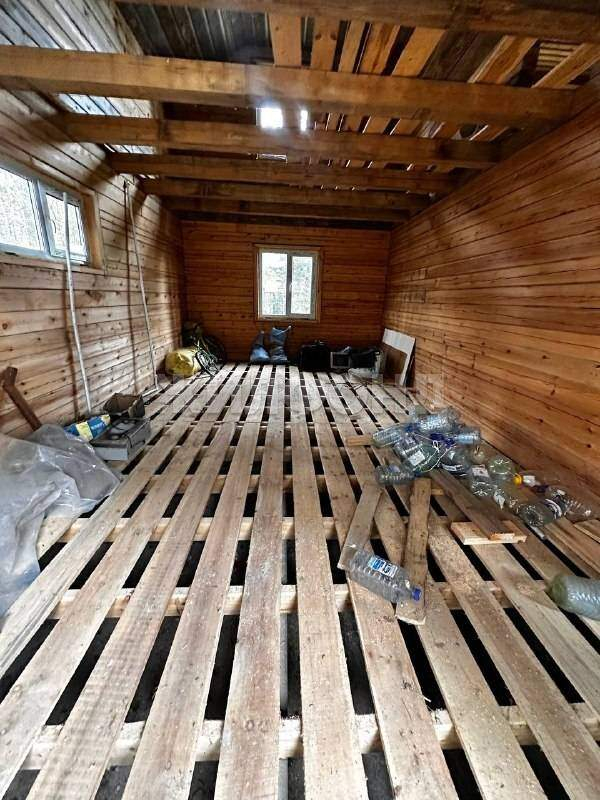 Продам земельный участок 1700 м.кв.