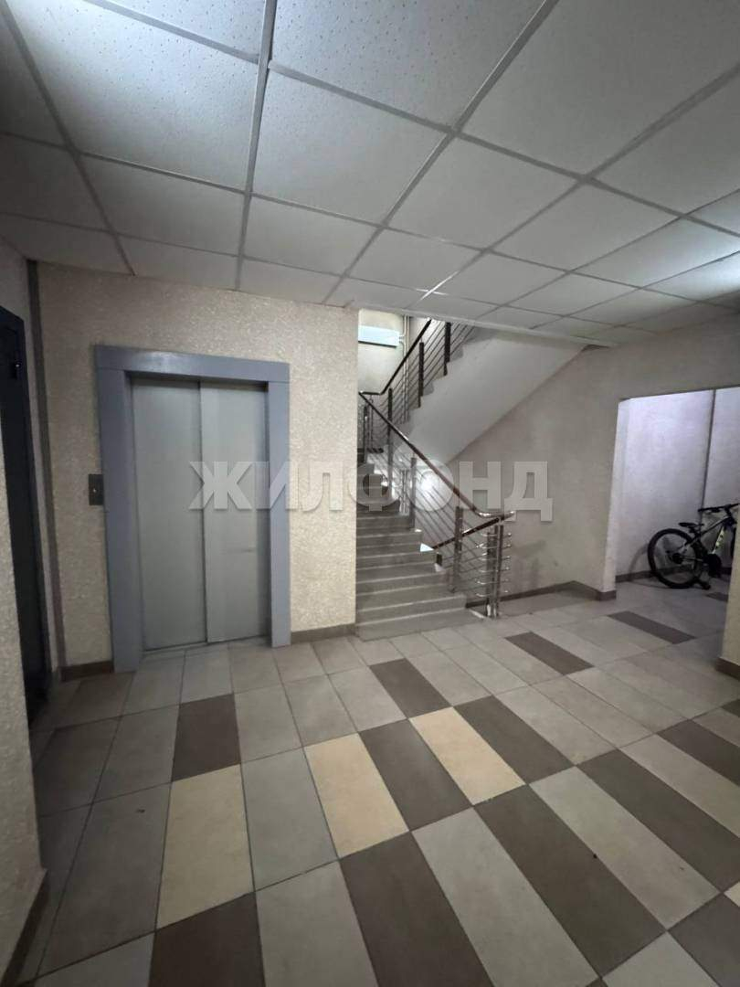 Квартира на продажу в Красноярске, Петра Ломако улица, 14 фото №12