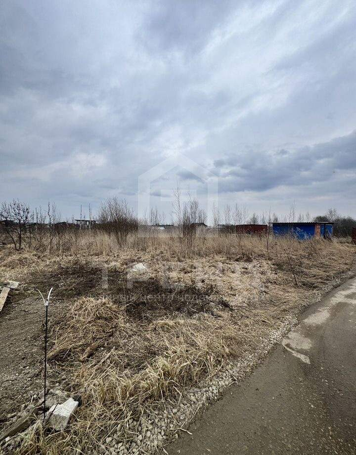 Продам земельный участок 1000 м.кв.