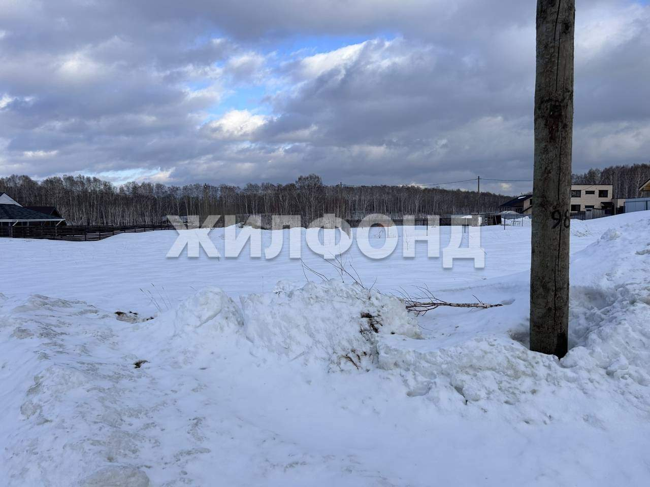 Продам земельный участок 1550 м.кв.