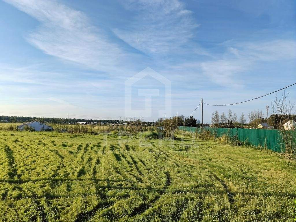 Продам земельный участок 1600 м.кв.
