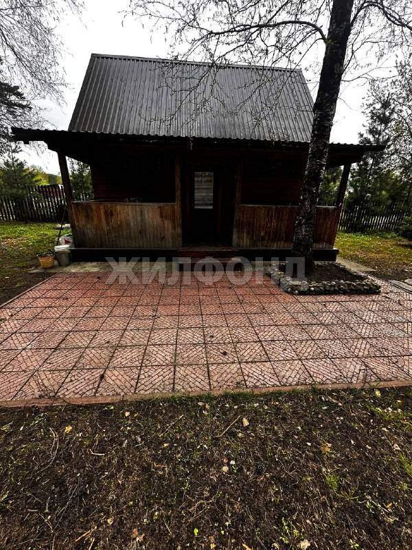 Продам земельный участок 1700 м.кв.