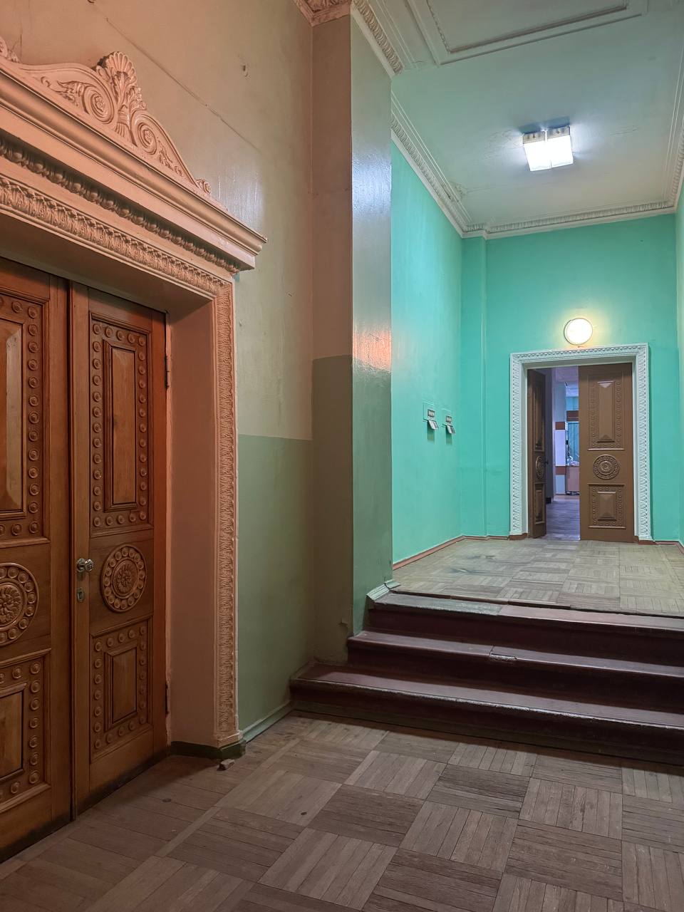 Продам торговое помещение 5402.1 м.кв.
