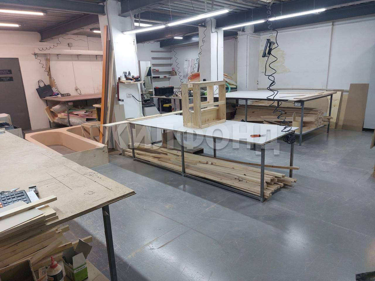 Продам производственное помещение 900 м.кв.