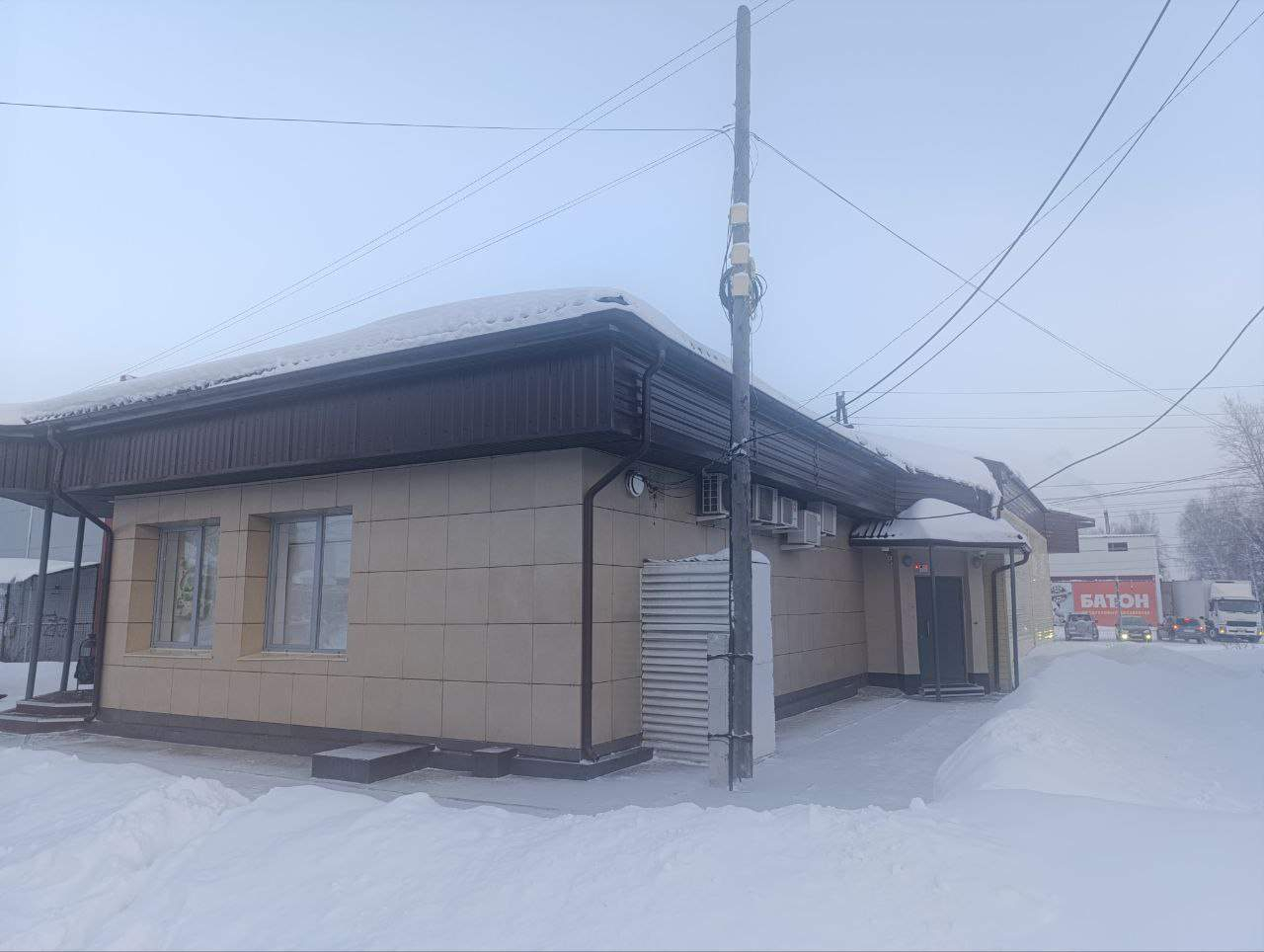 Сдам в аренду торговое помещение 195.8 м.кв.