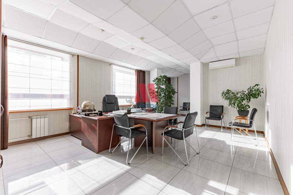Сдам в аренду офис 373 м.кв.