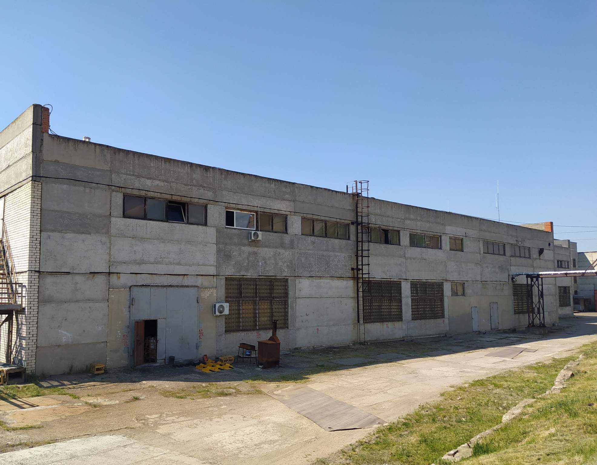 Сдам в аренду производственное помещение 10000 м.кв.