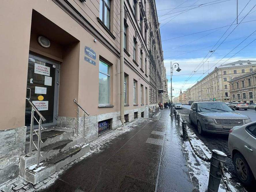 Сдам в аренду помещение свободного назначения 136.5 м.кв.