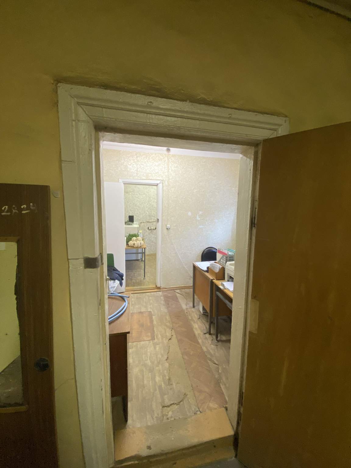Продам склад 3356 м.кв.