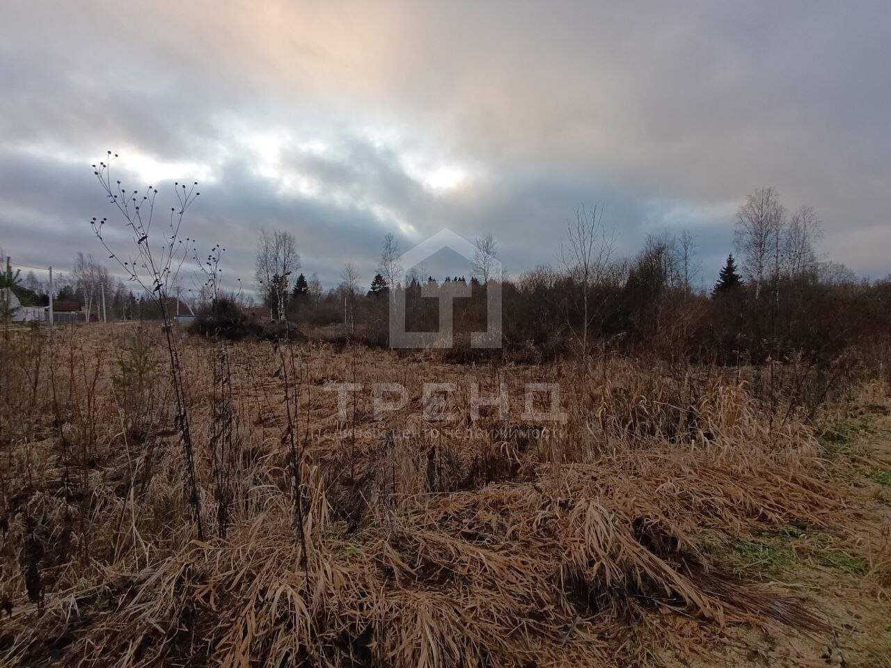 Продам земельный участок 1000 м.кв.