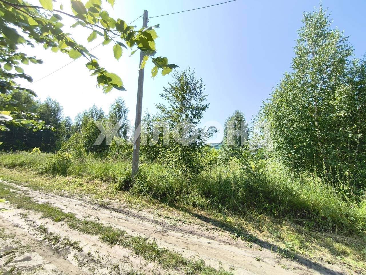 Продам земельный участок 1000 м.кв.