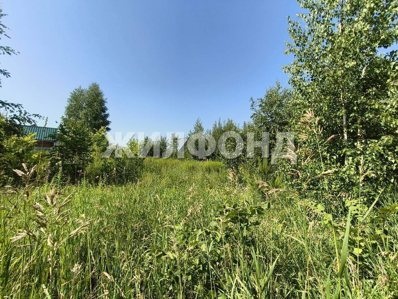 Продам земельный участок 1000 м.кв.