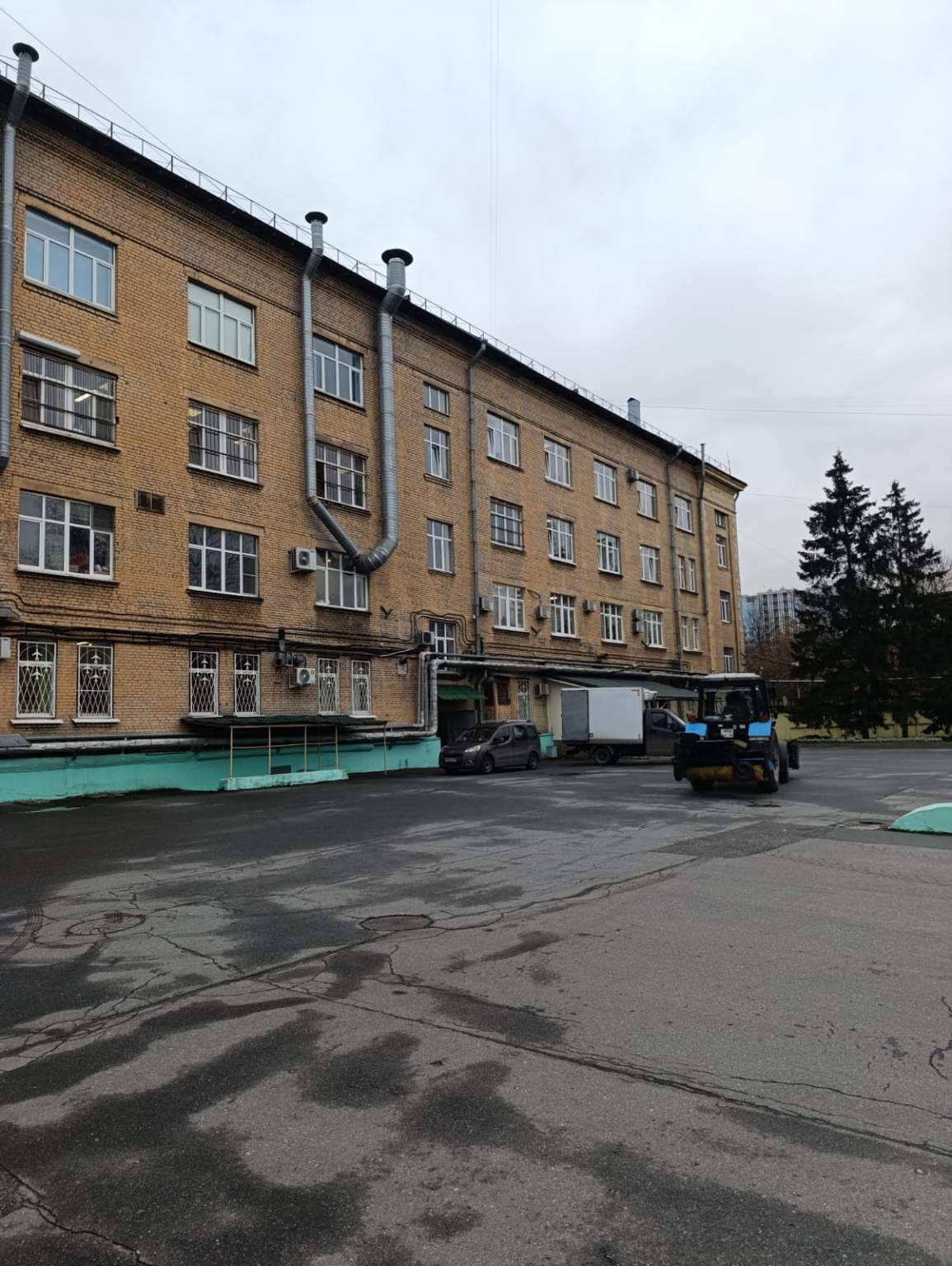 Продам помещение свободного назначения 22000 м.кв.