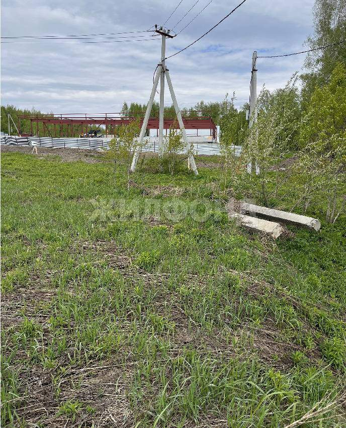 Продам земельный участок 2000 м.кв.