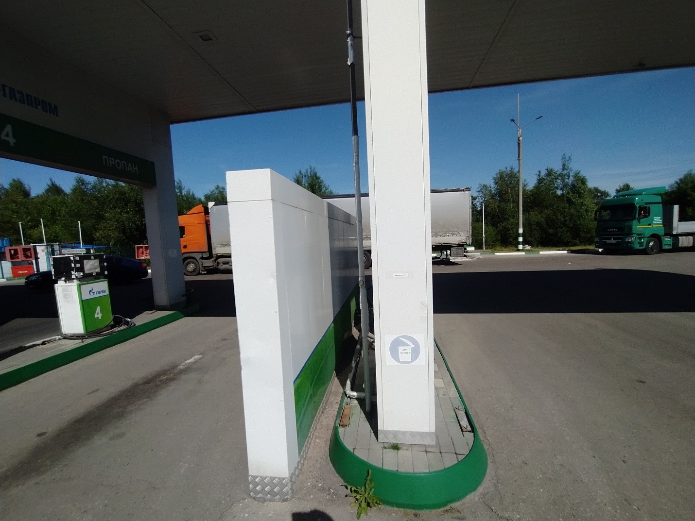 Продам торговое помещение 93.1 м.кв.