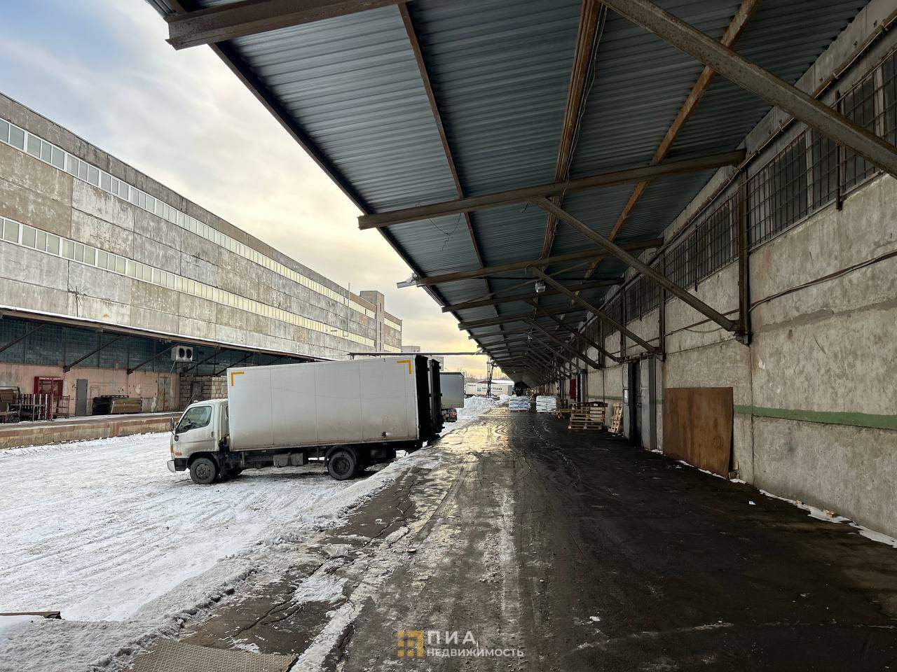 Сдам в аренду офис 2100 м.кв.