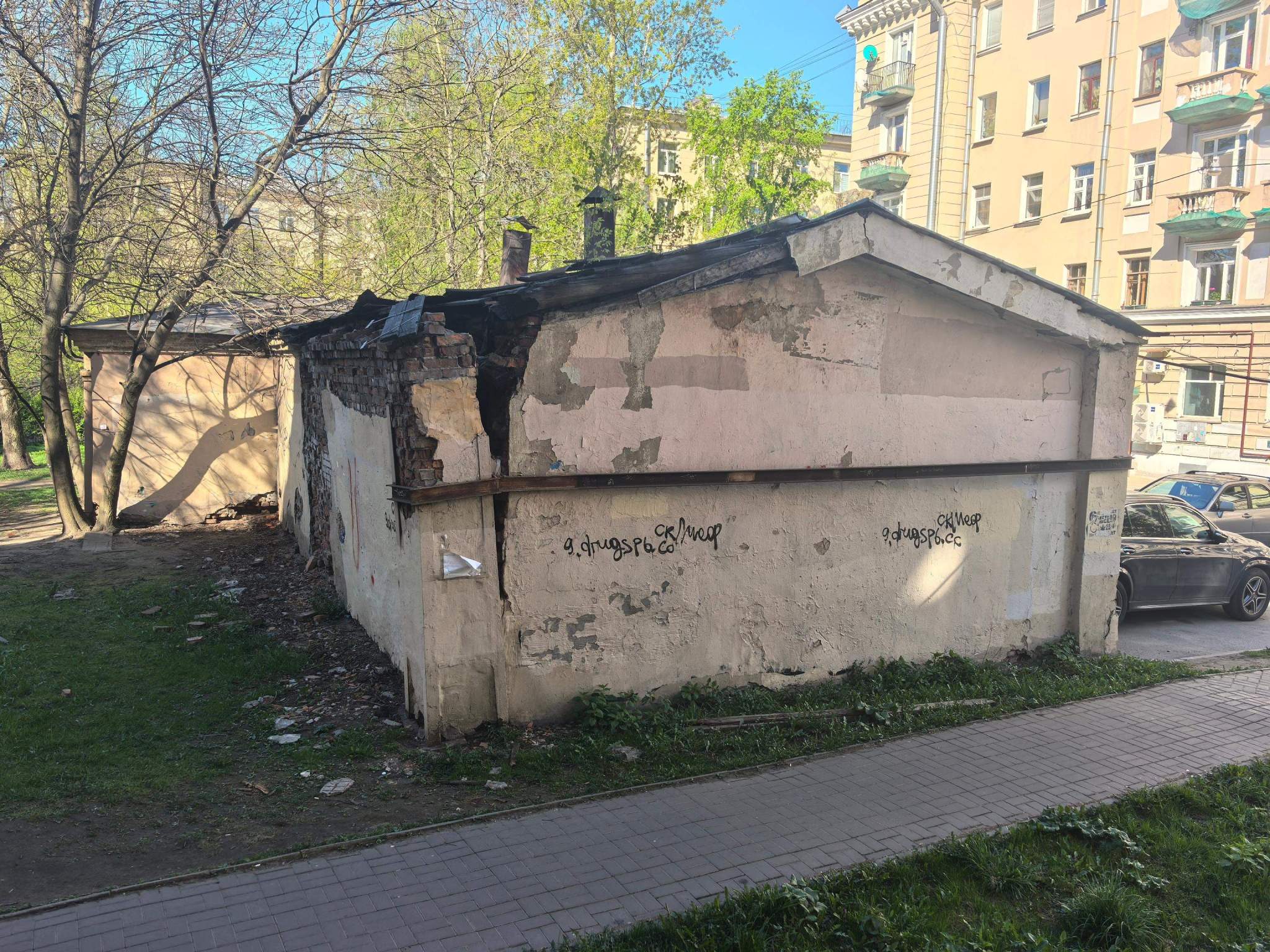 Продам торговое помещение 95.7 м.кв.