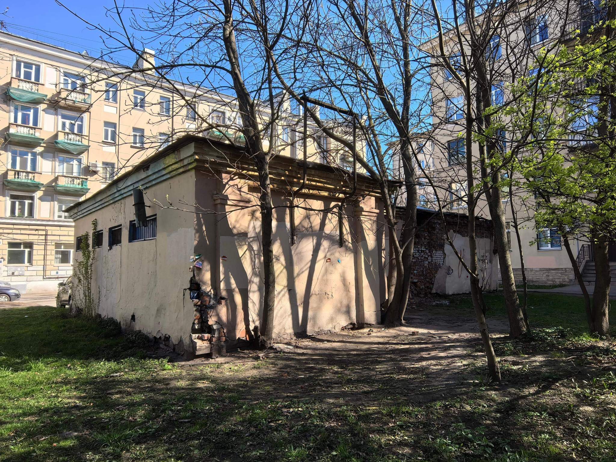 Продам торговое помещение 95.7 м.кв.
