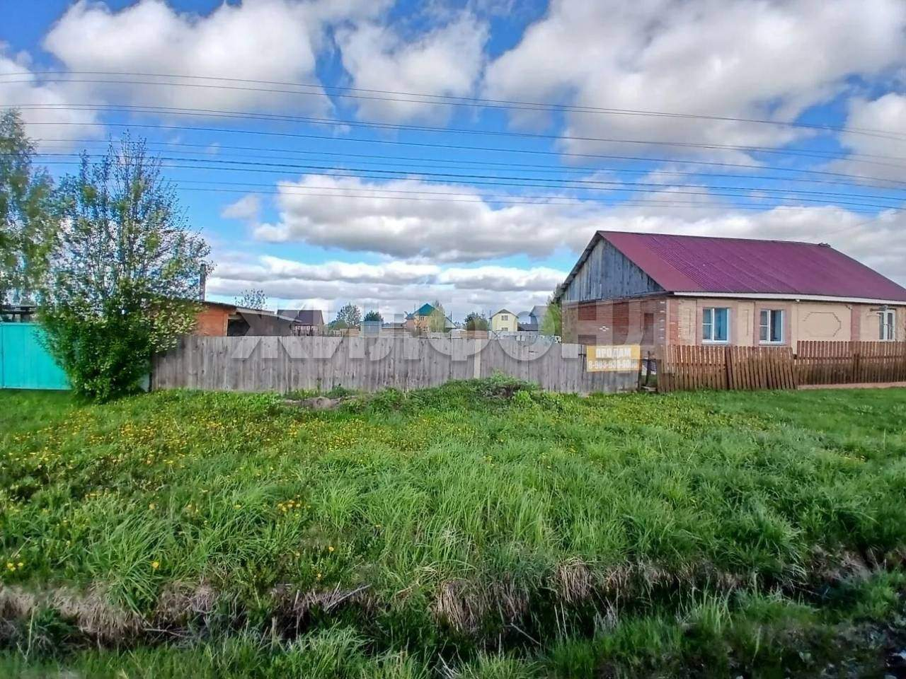 Продам земельный участок 1000 м.кв.