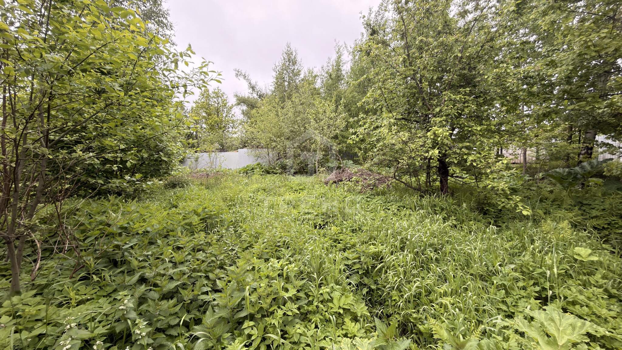 Продам земельный участок 620 м.кв.
