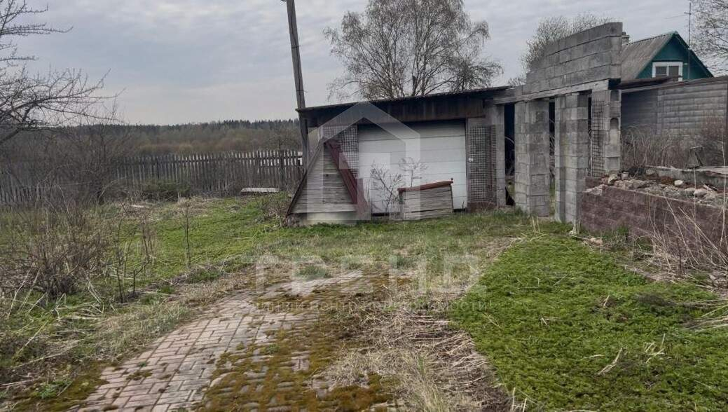 Продам земельный участок 2000 м.кв.