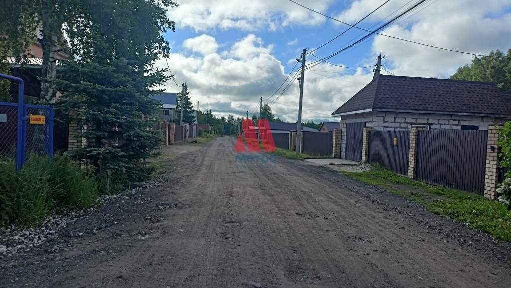 Продам земельный участок 1100 м.кв.