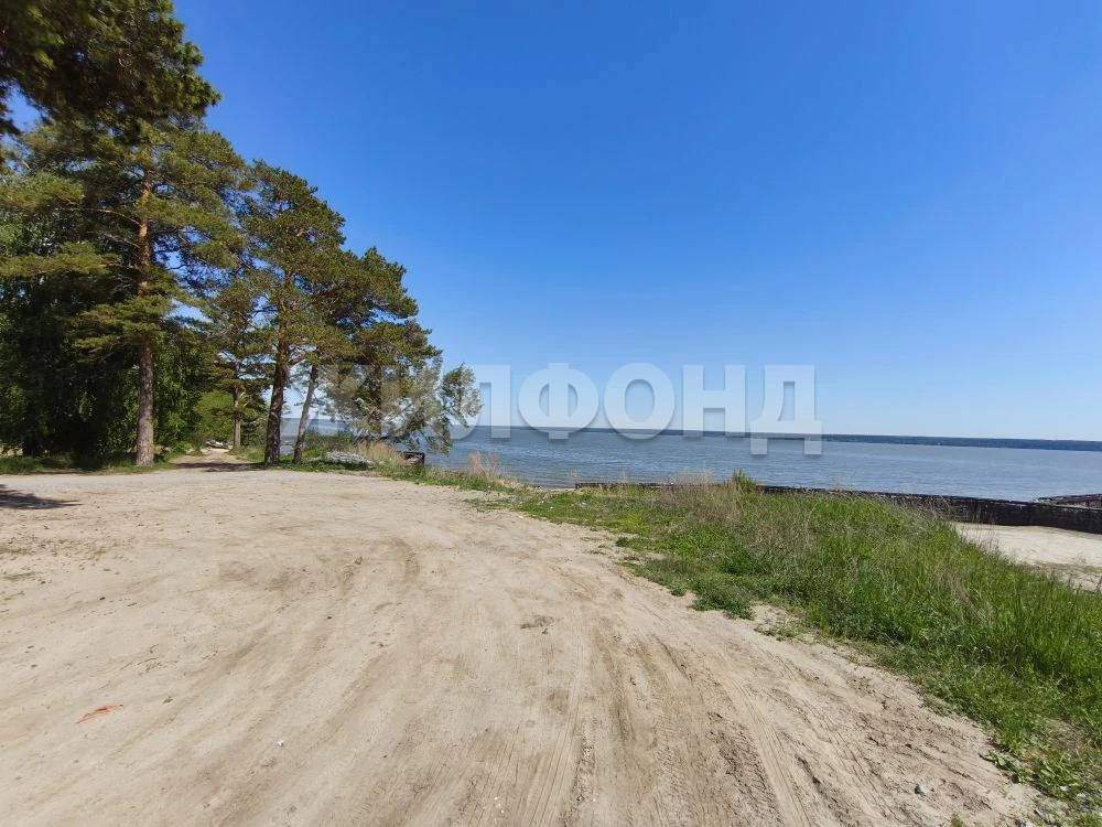 Продам земельный участок 1000 м.кв.