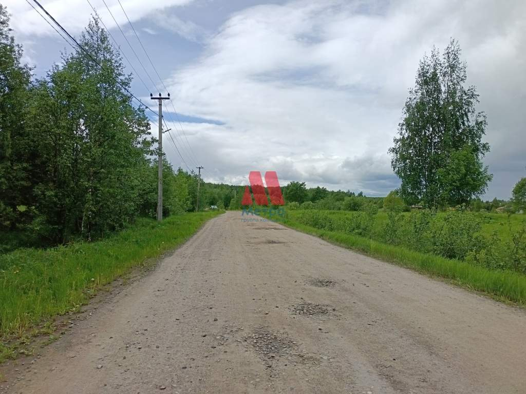 Продам земельный участок 1000 м.кв.