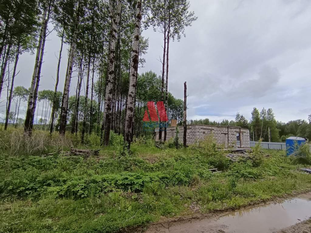 Продам земельный участок 1000 м.кв.