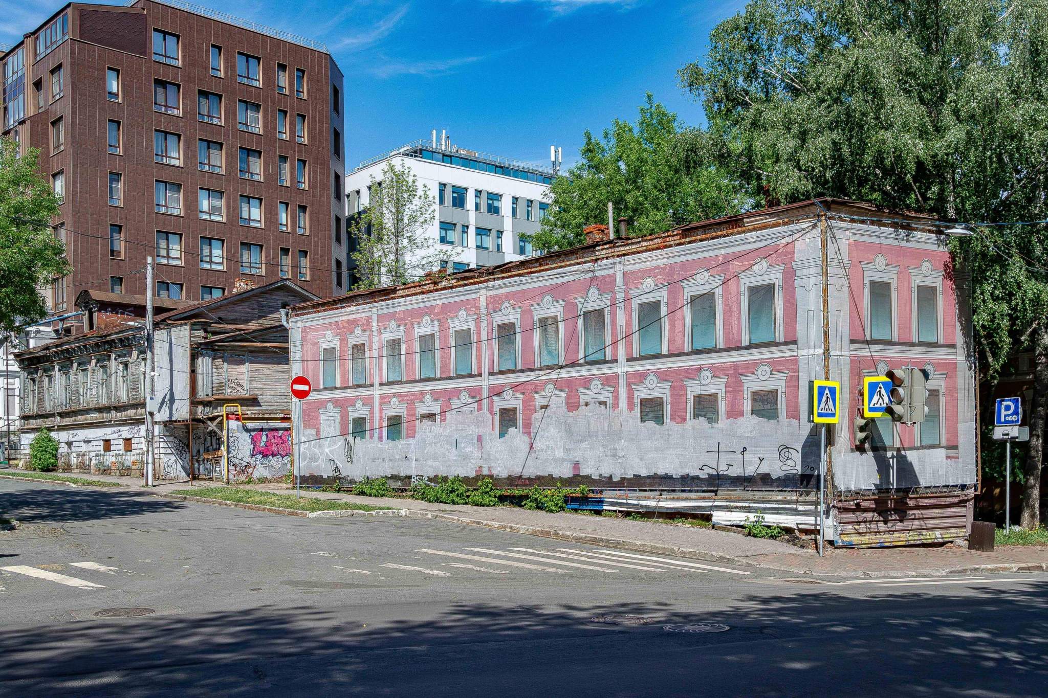 Продам торговое помещение 755.6 м.кв.