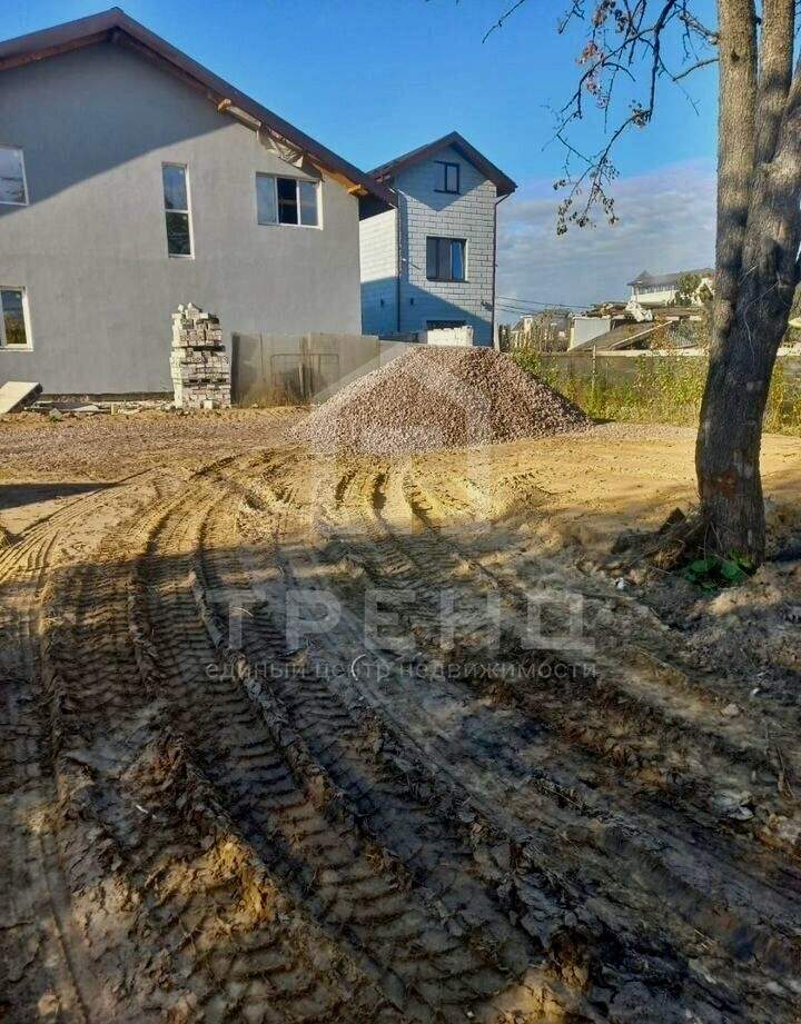 Продам земельный участок 600 м.кв.