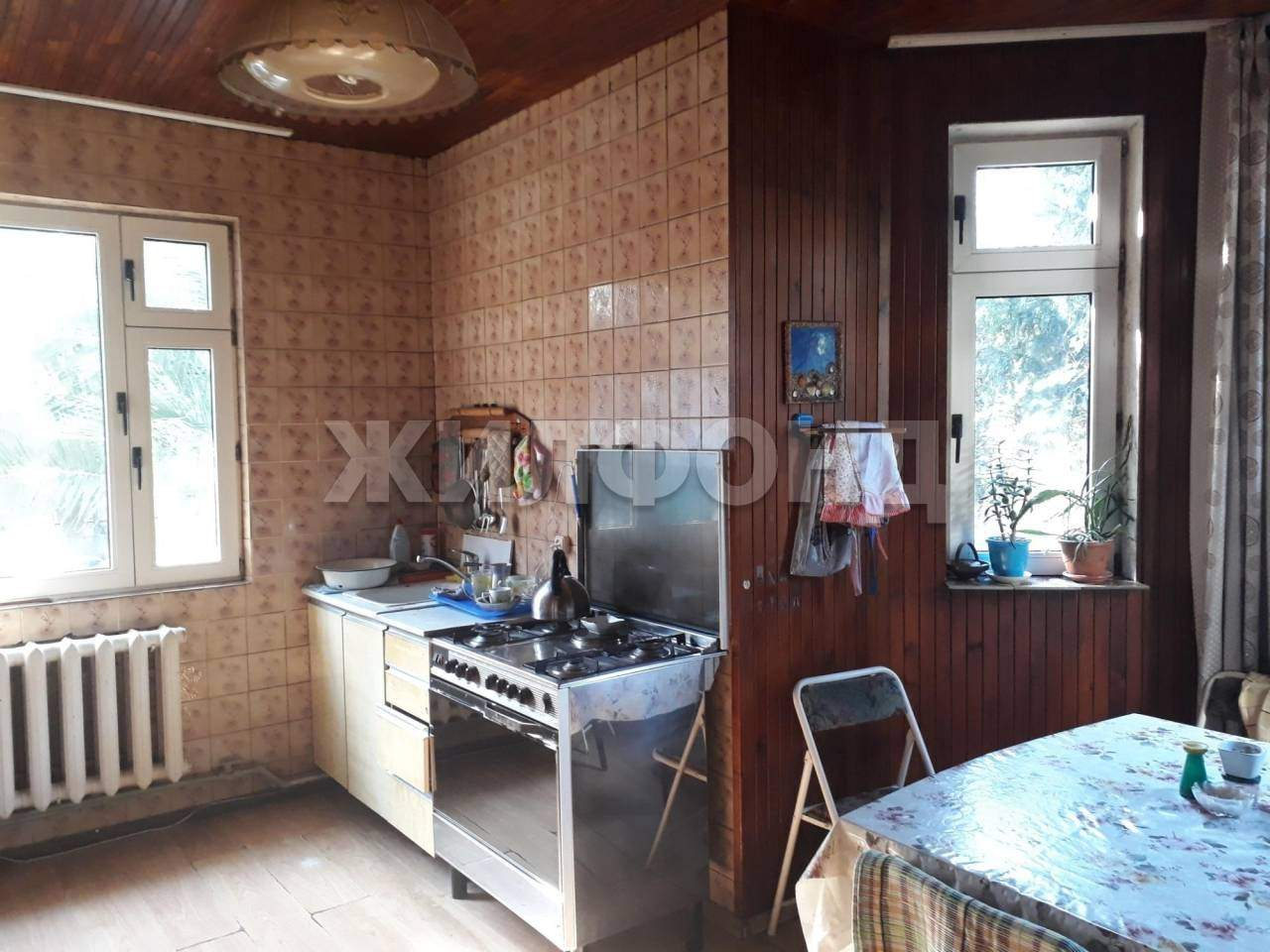 Продам земельный участок 660 м.кв.