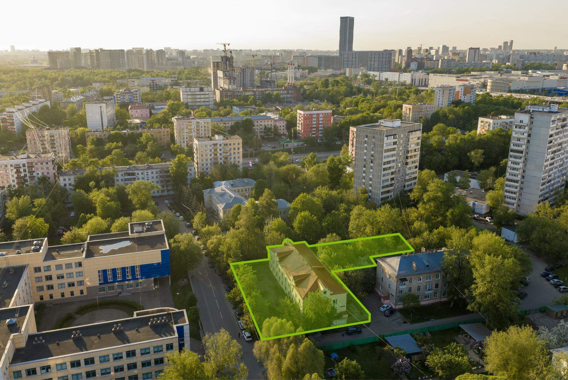 Продам торговое помещение 1284.4 м.кв.