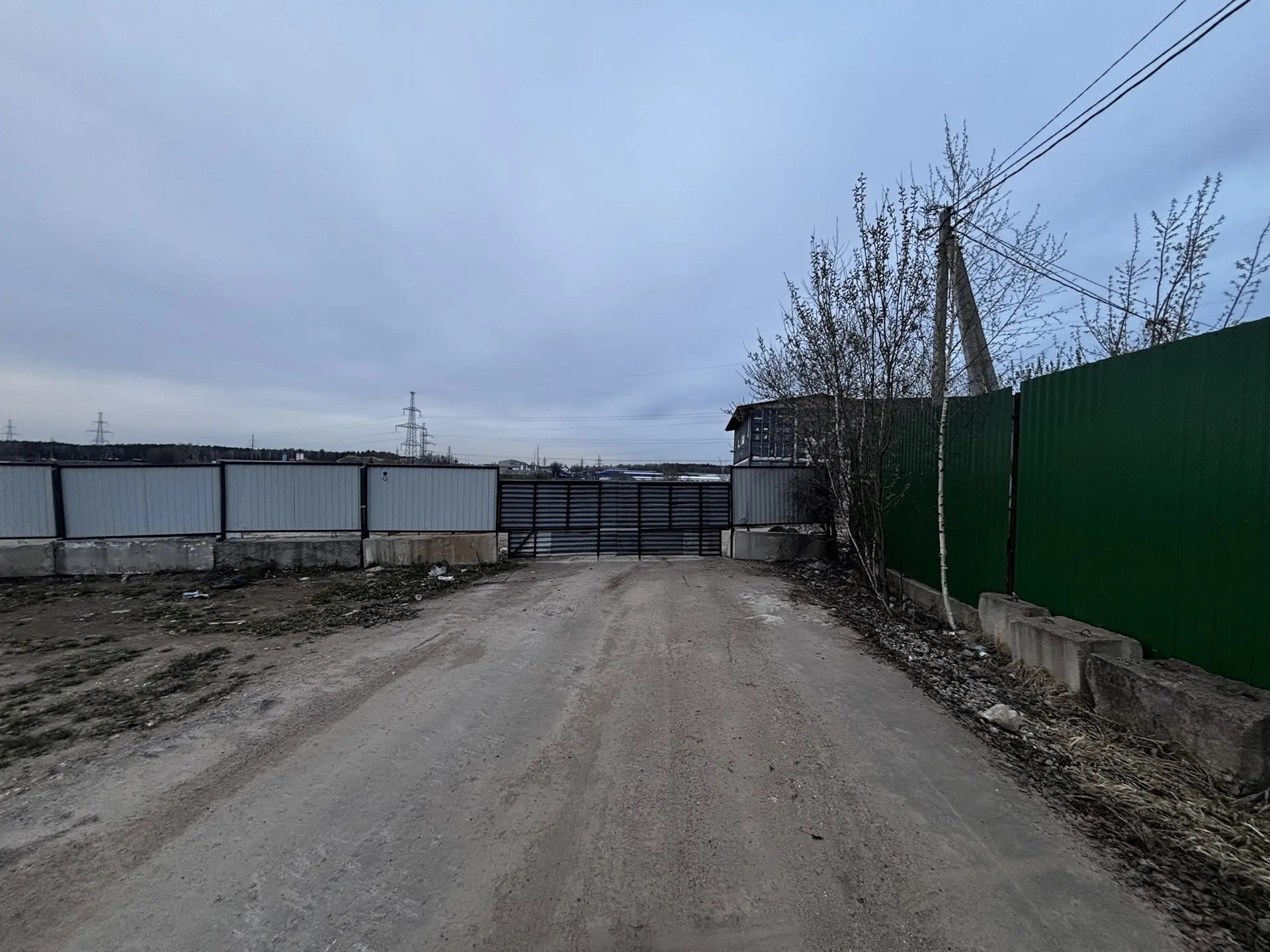 Сдам в аренду земельный участок 4000 м.кв.