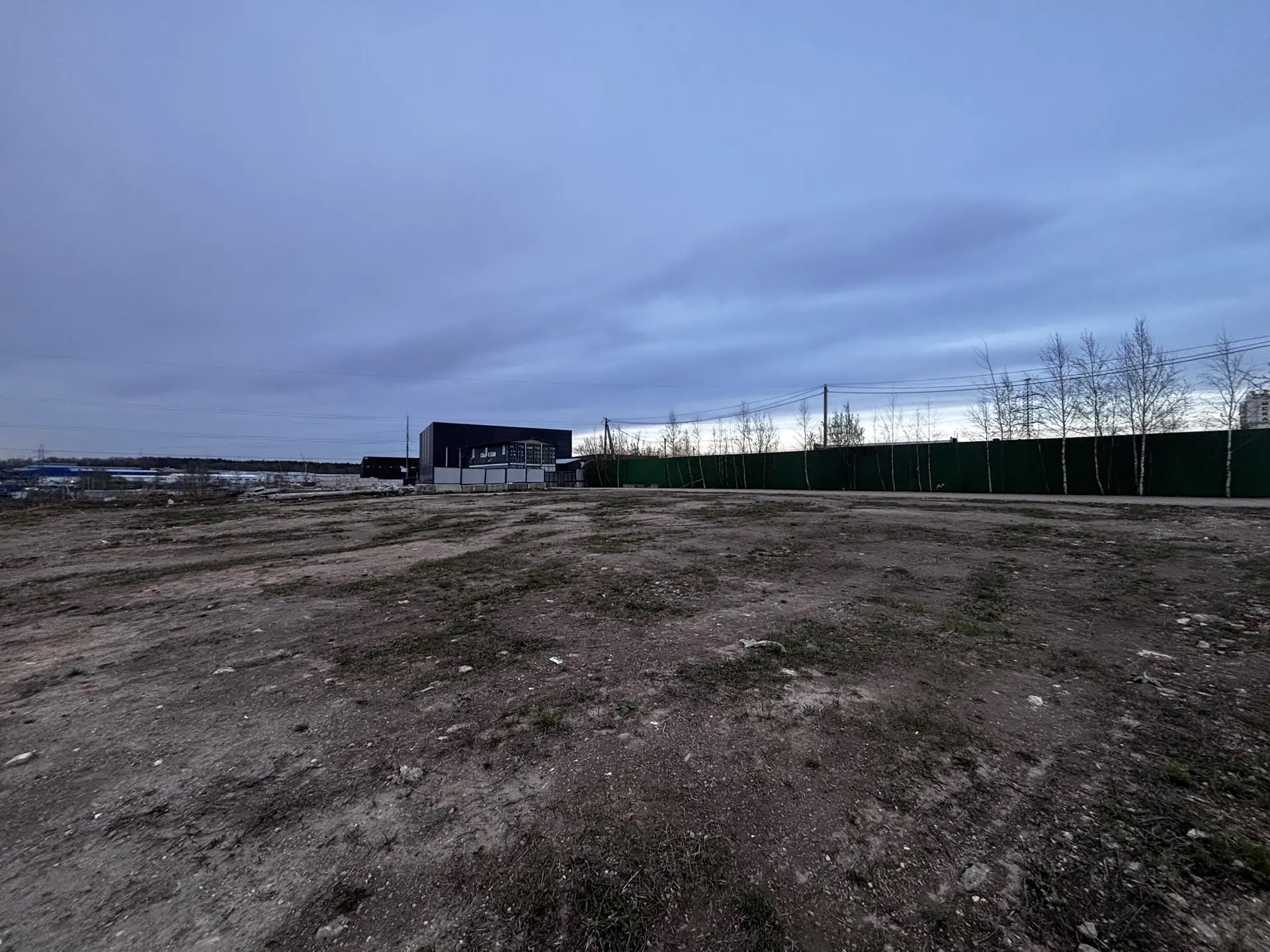 Сдам в аренду земельный участок 4000 м.кв.