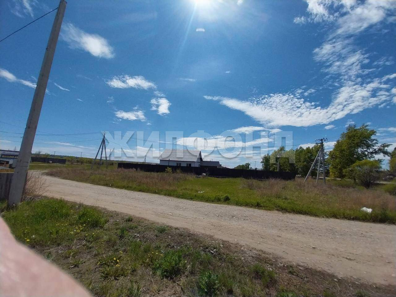 Продам земельный участок 658 м.кв.