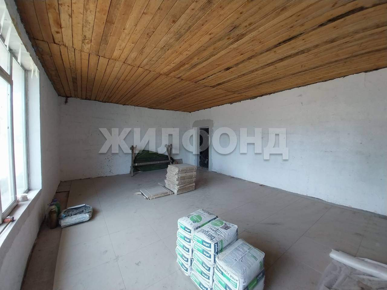 Продам земельный участок 658 м.кв.