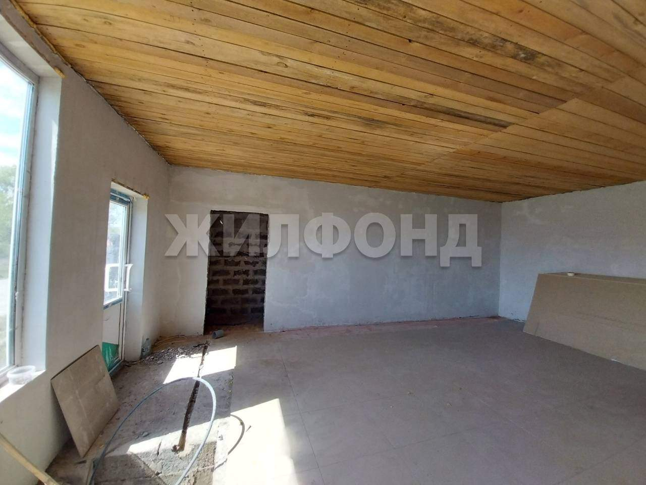 Продам земельный участок 658 м.кв.