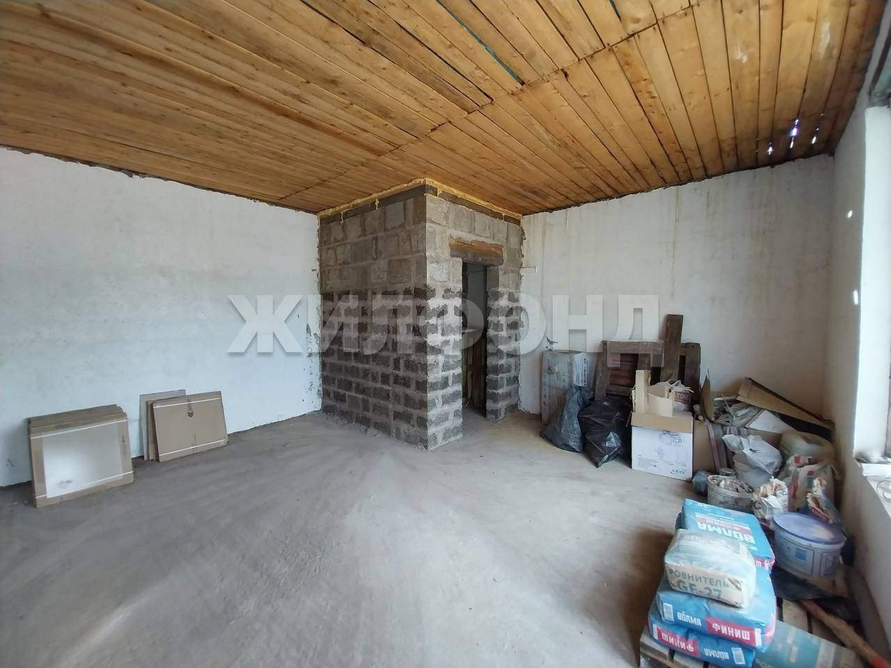 Продам земельный участок 658 м.кв.