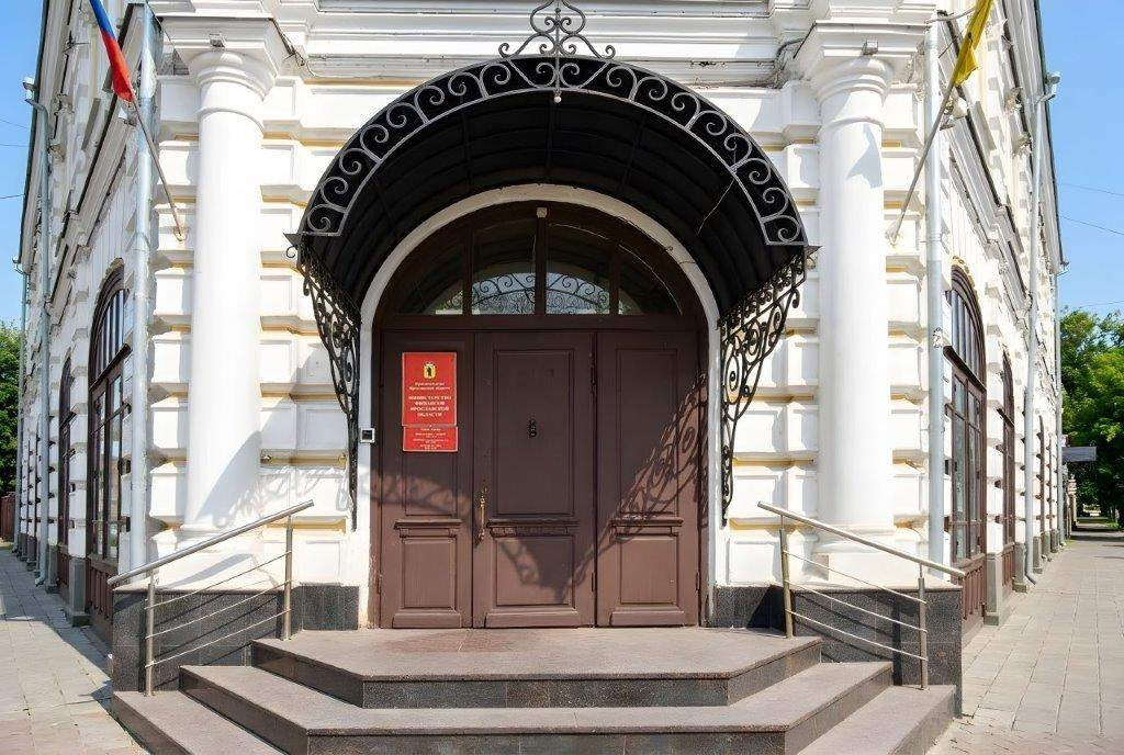 Продам торговое помещение 1197.5 м.кв.