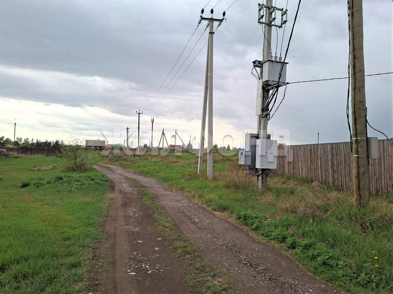 Продам земельный участок 2310 м.кв.