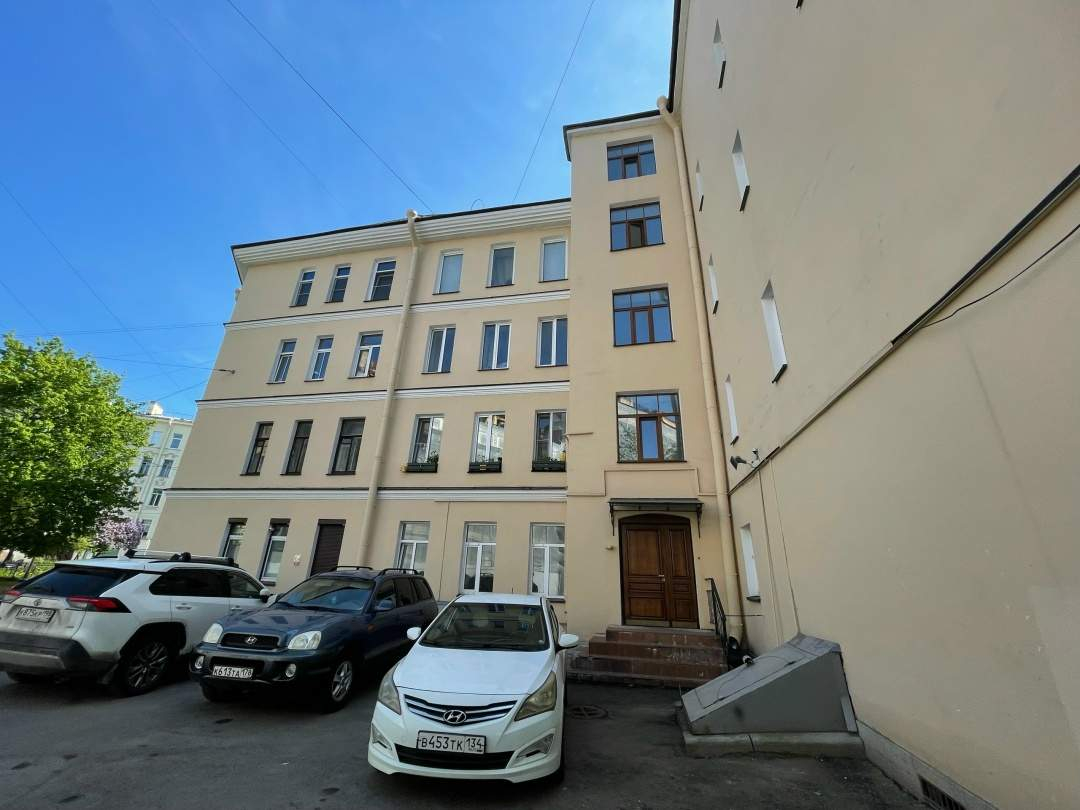 Продам офис 4.4 м.кв.