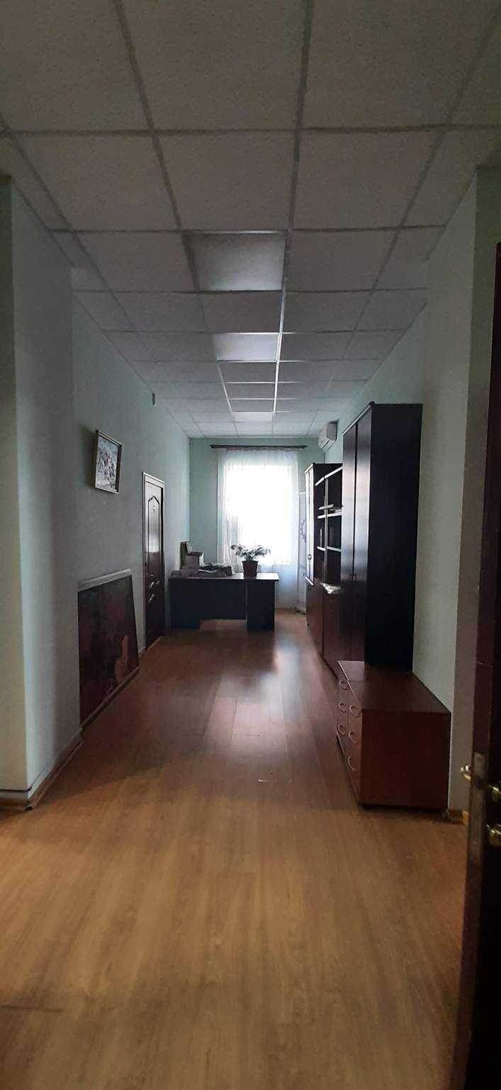 Продам торговое помещение 1016.7 м.кв.