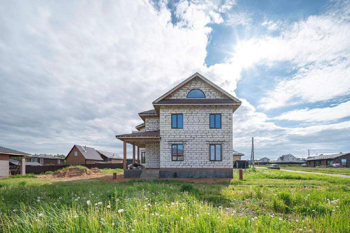 Продам земельный участок 1170 м.кв.