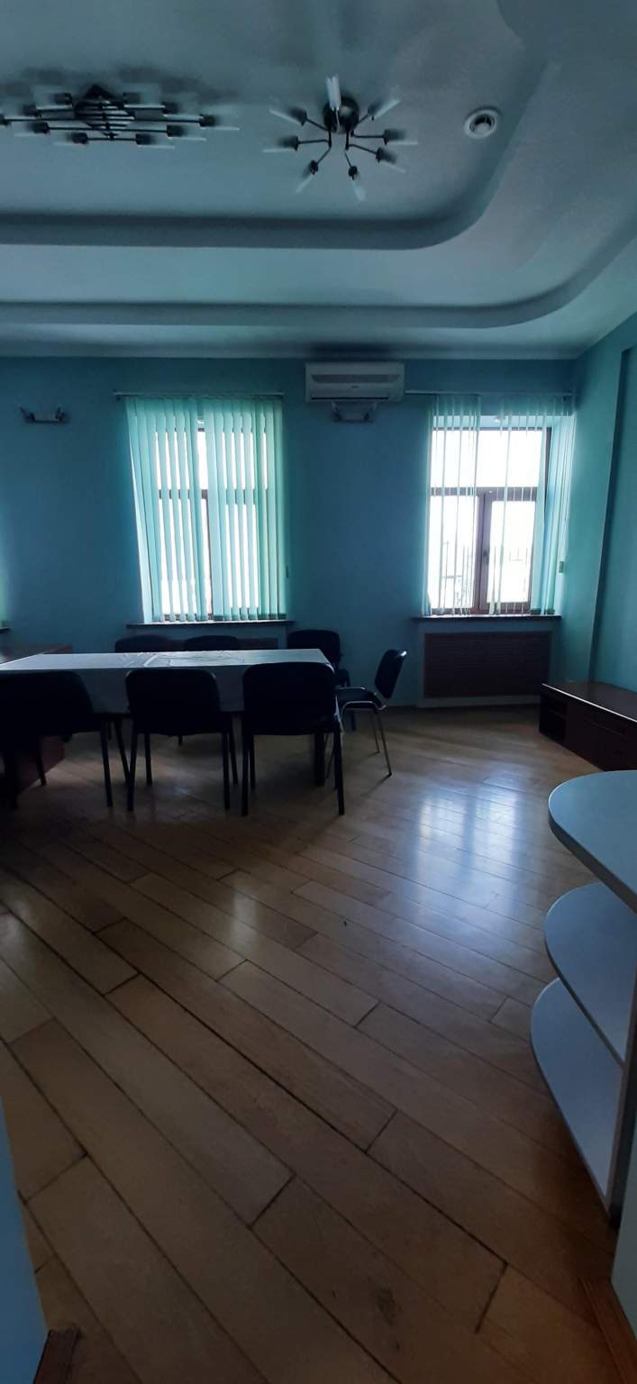 Продам торговое помещение 1016.7 м.кв.