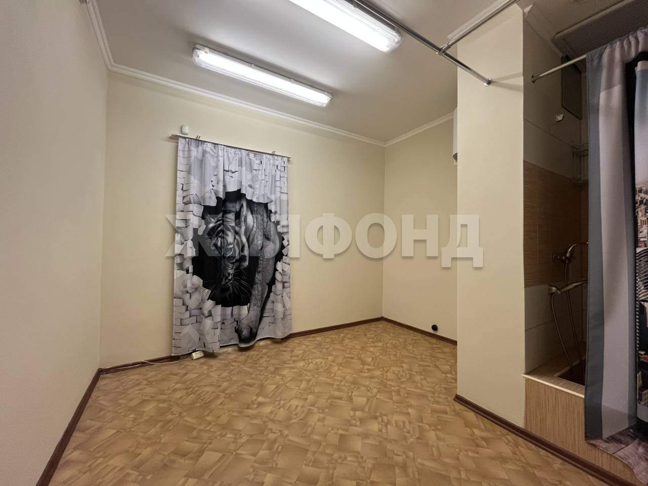Продам офис 76 м.кв.
